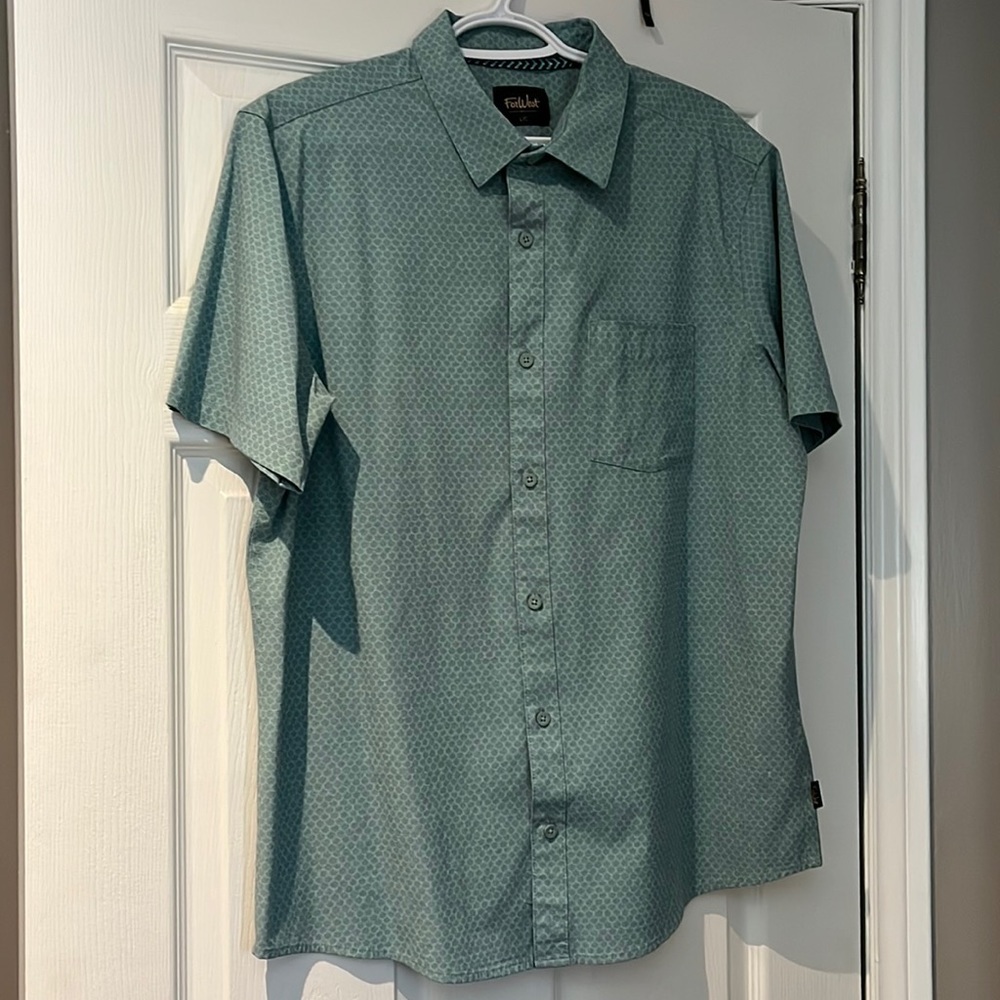 Men’s shirt